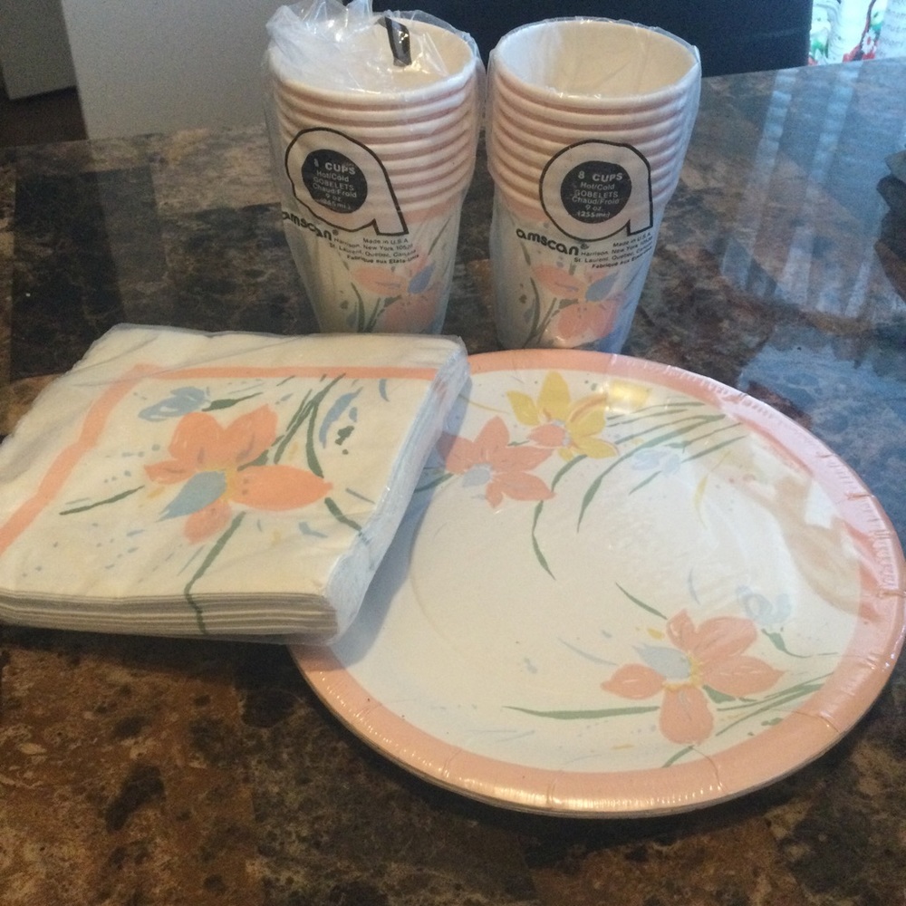 Amscan Romantic Peach Floral Partyware Set 40 Pc NWT